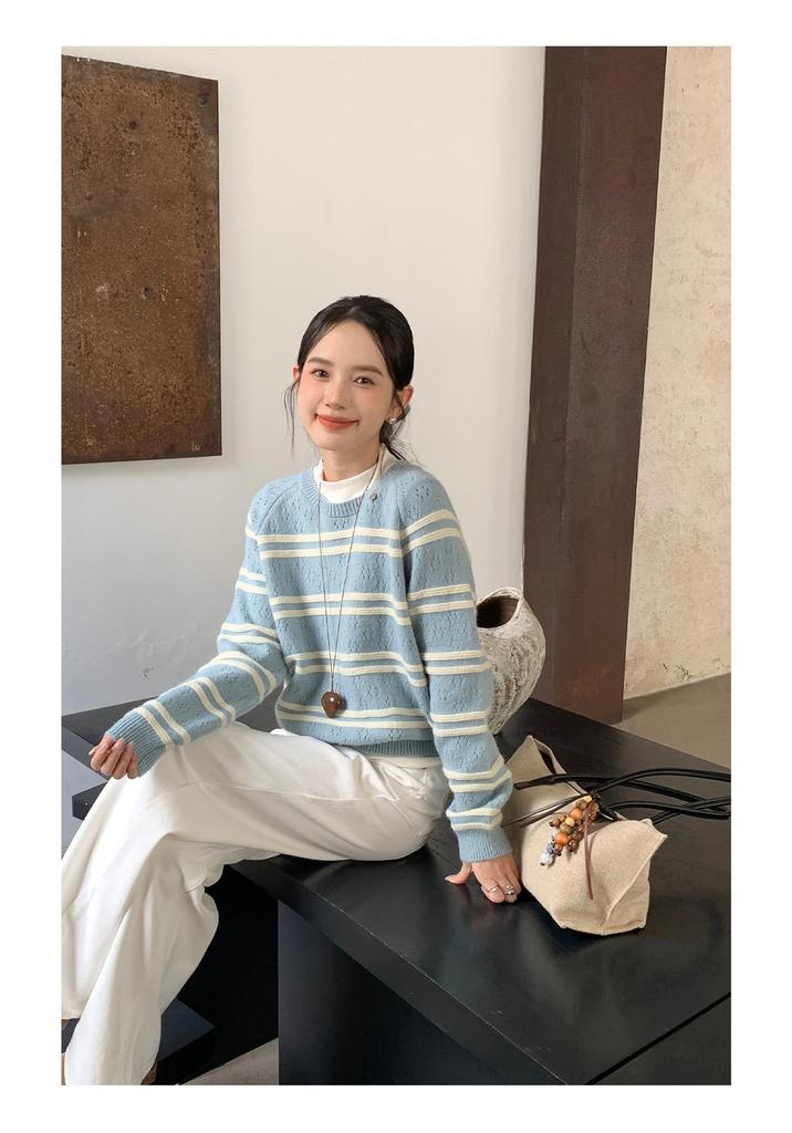 No Return: Women's Korean Style Striped Loose Sweater - Comfortable Casual Top