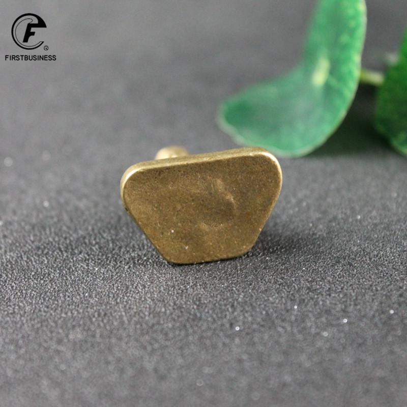 Solid Pocket Pure Brass Sakyamuni Buddha Figurines Miniatures Desktop Ornament Antique Copper Dharma Master Statue Decorations