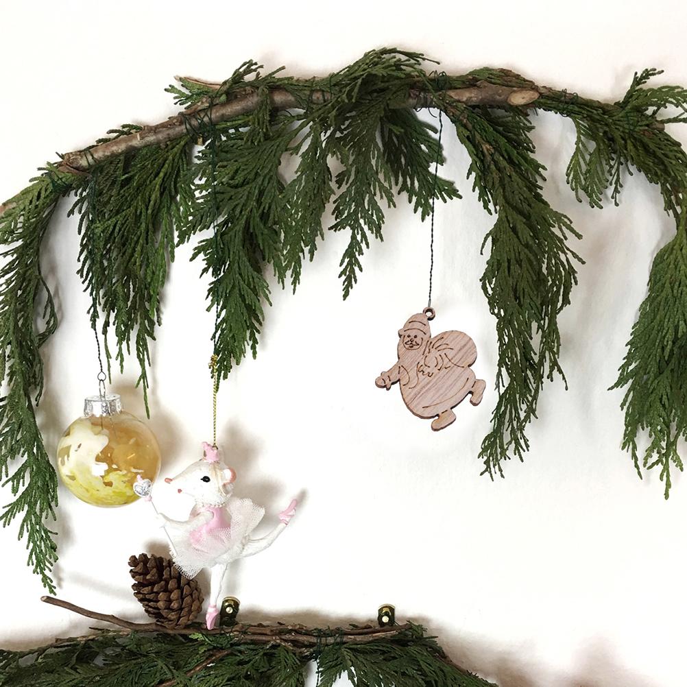150Pcs Christmas Decoration Wood Slices Premium Hanging Pendants for Tree Wall Door Porch Decor Xmas Ornament Home Garden Party