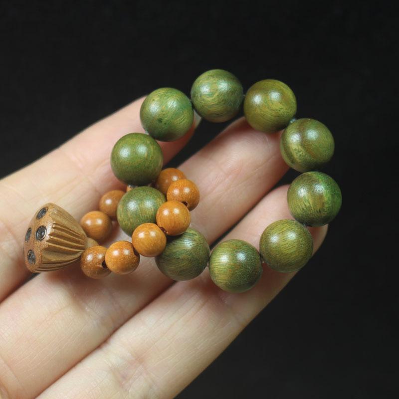 

Natural Wood Handheld Bead 10mm, Handcrafted Wooden Worry Bead with Peach Wood Lotus Pendant, Ethnic Style Hand Ornament