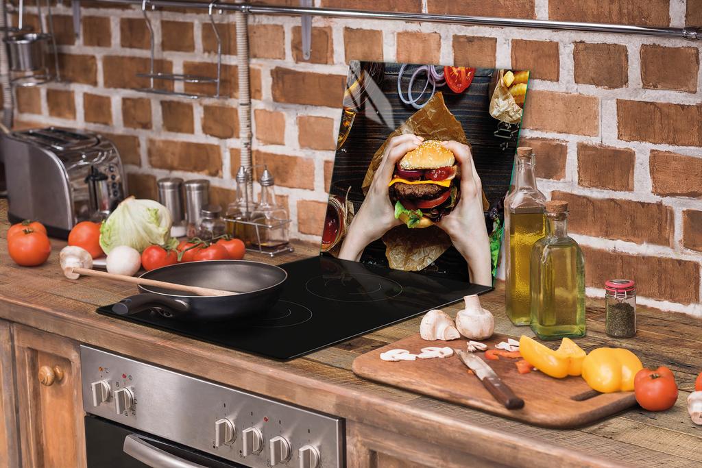 SZKLANA DESKA DO KROJENIA 52x40 HAMBURGER