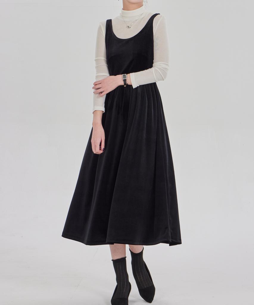 Maia Velvet Flower Dress - Black (Tencel T-Shirt Set)