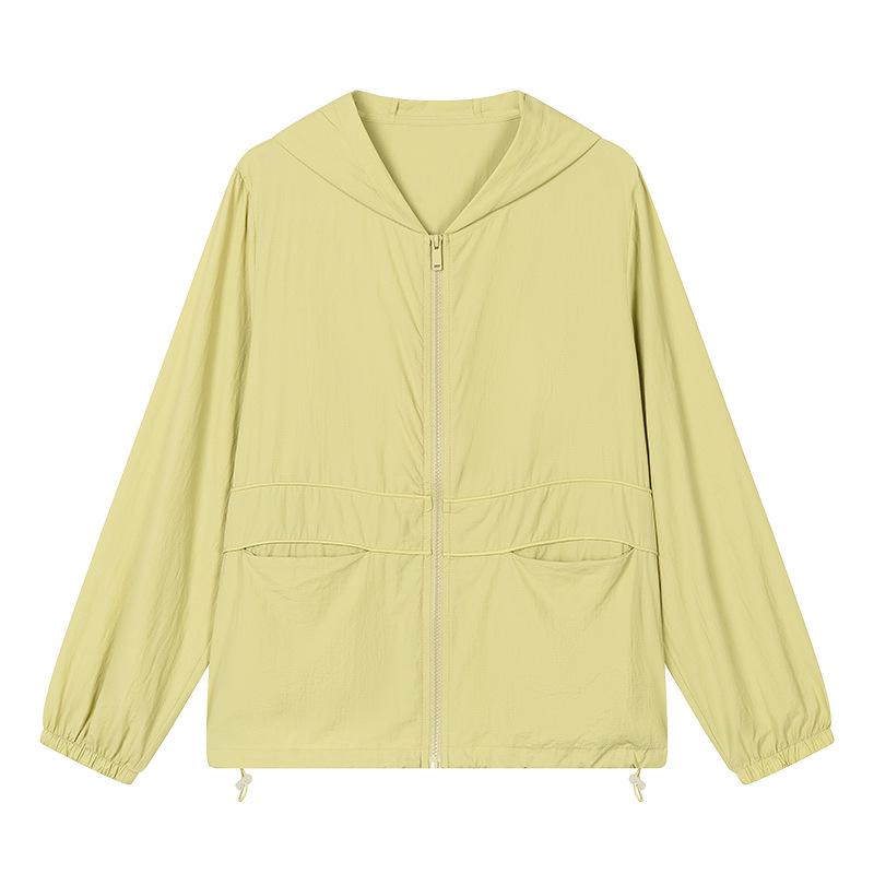 Middle-aged Women's Lightweight Summer Jacket: Fashionable, Slimming Sun-Protective Outerwear