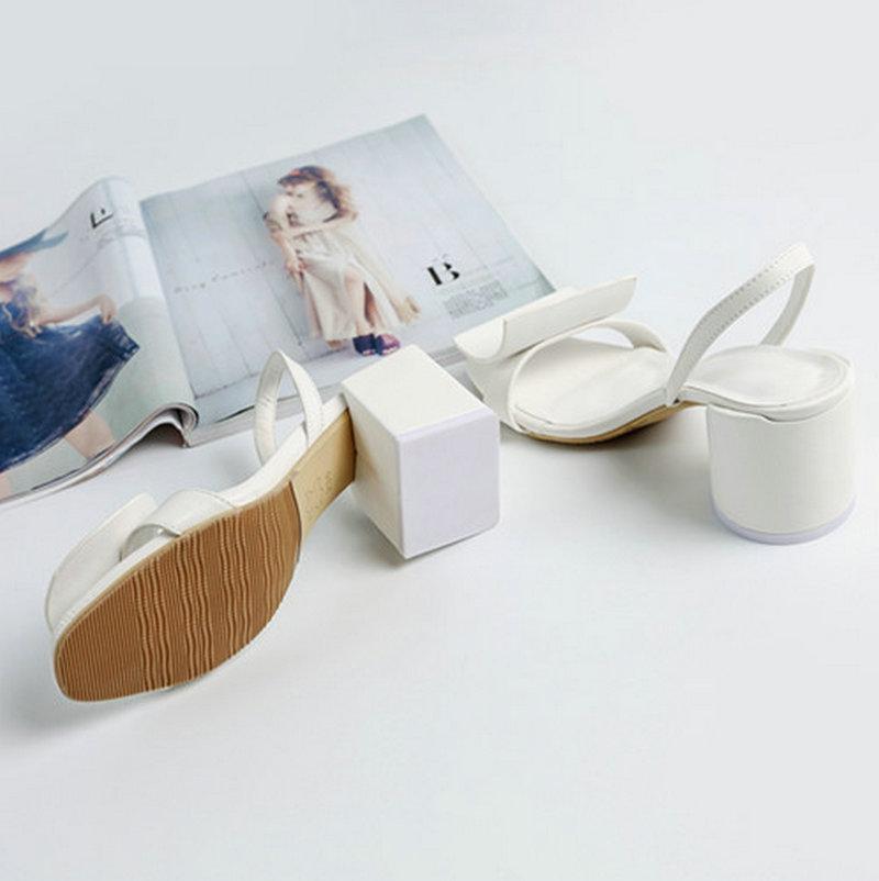 Fashion Designed Square Heel Sandals For Women Roman Square And Round Trendy And Unique Thick Heel Back Strap Sandals Large Size