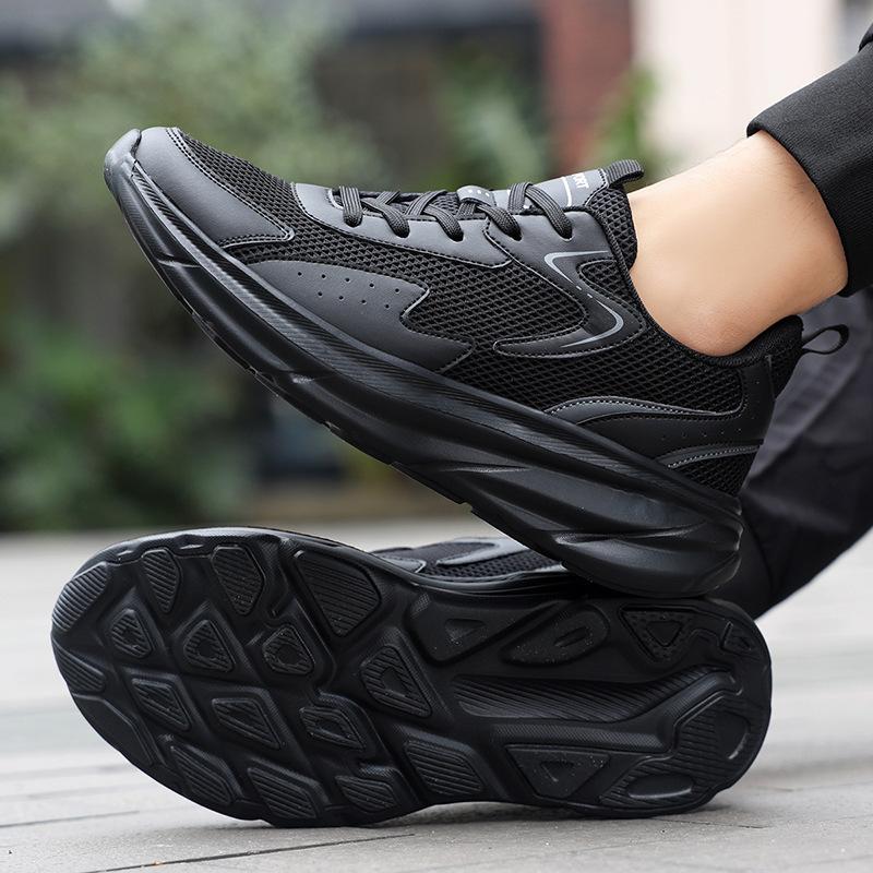 Plus size men's outdoor leisure lightweight shock-absorbing wear-resistant running sneakers men's fitness travel