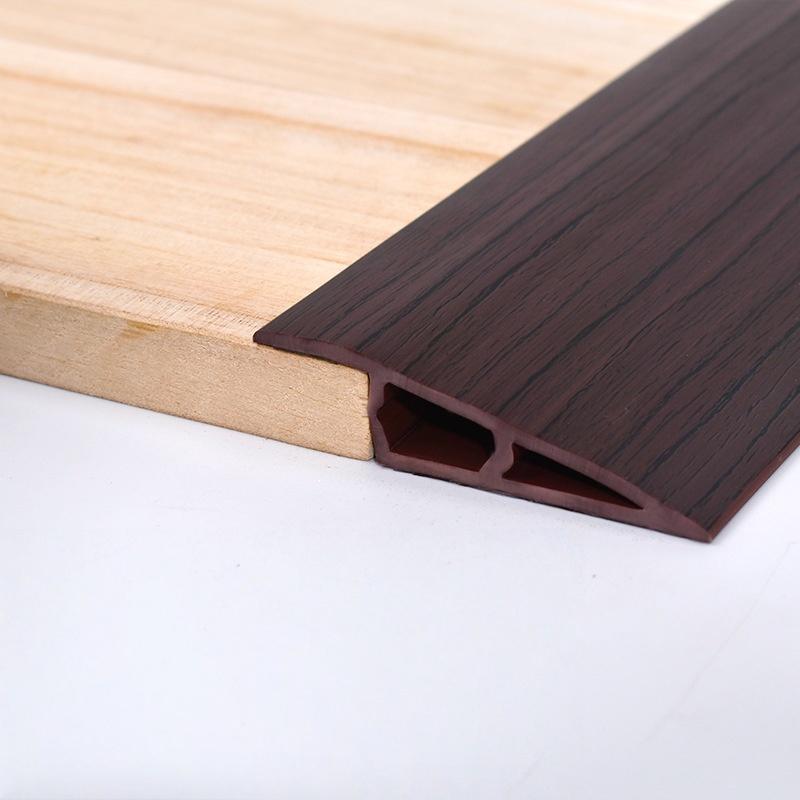 1 PZ Strisce Soglia in PVC da 39,37 pollici, Profili di Transizione Autoadesivi Utilizzati per Collegare Giunzioni del Pavimento e Soglie per Tappeti Tr