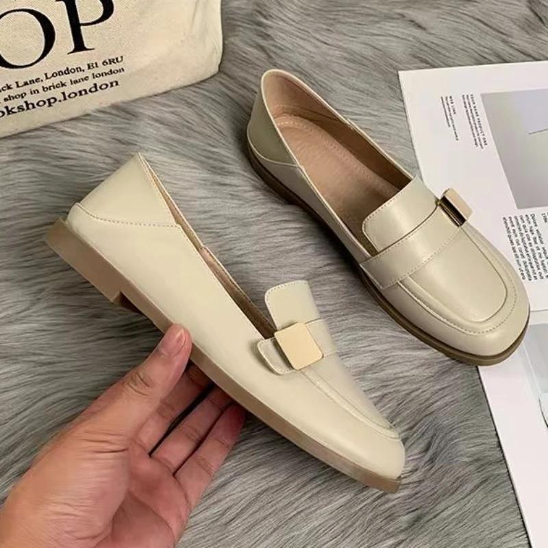 Round Toe Loafers Beige Moccasins Flat Woman Footwear Luxury Leather Casual Flats Low Heel Elegant Office Shoes For Women Chic A
