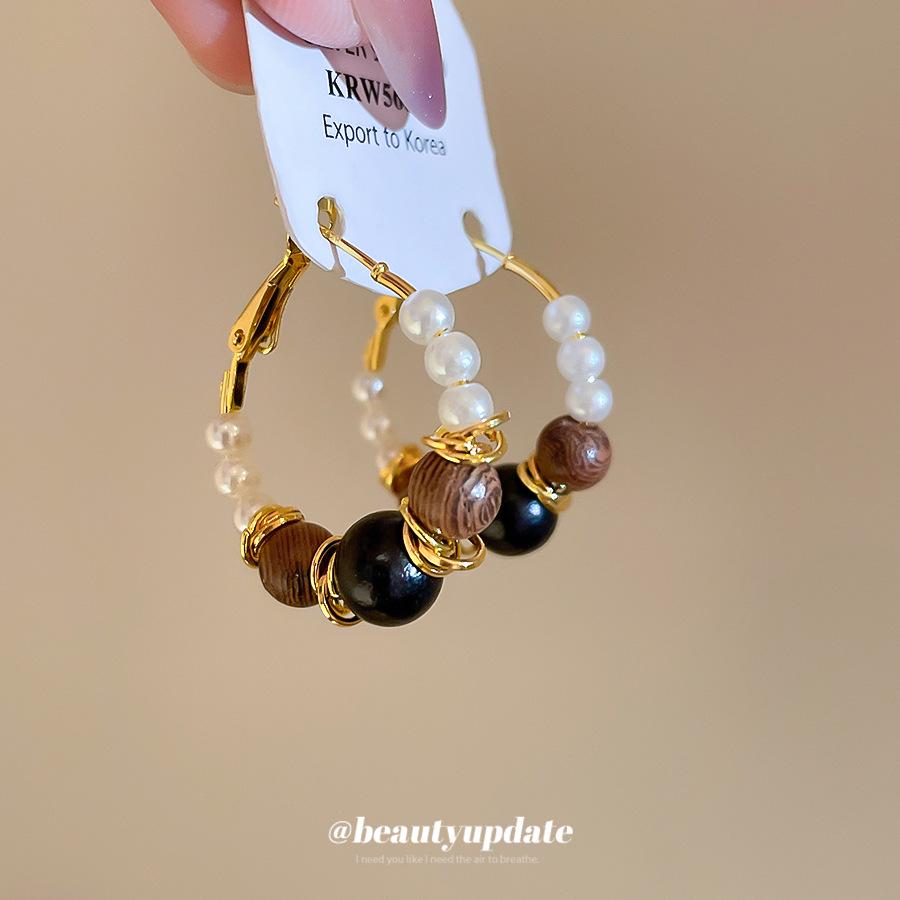 Silver Needle Faux Pearl & Wood Beaded Ear Hoops - Autumn/Winter High-End Niche Earrings for Women