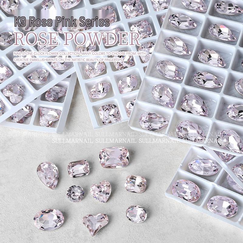 

Набор для нейл-арта «Розовое сердце и геометрические стразы» (2pcs)