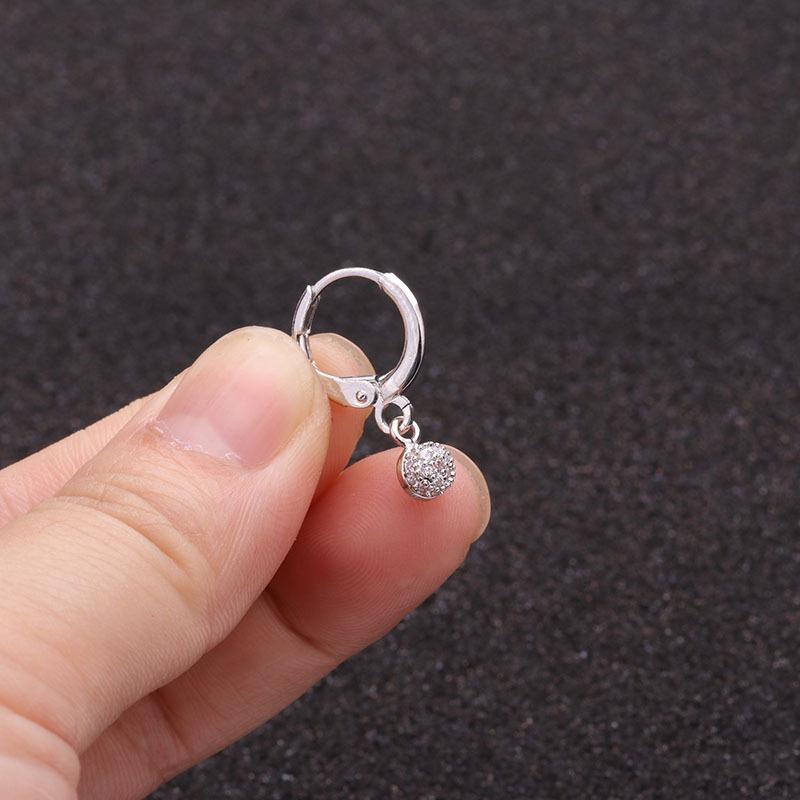 1Pc Simple Sunflower Pendant Cubic Zirconia Ear Tragus Personality Stainless Steel Cartilage Earring Piercing Jewelr