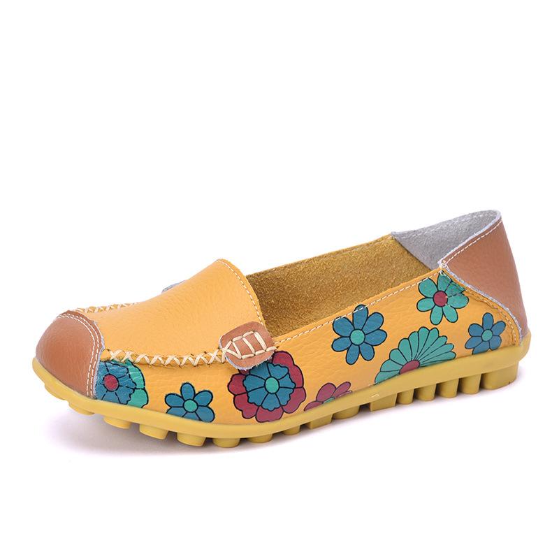 Spring/Summer Women's Slip-On Flat Moccasins: Printed Single Shoes for Mothers