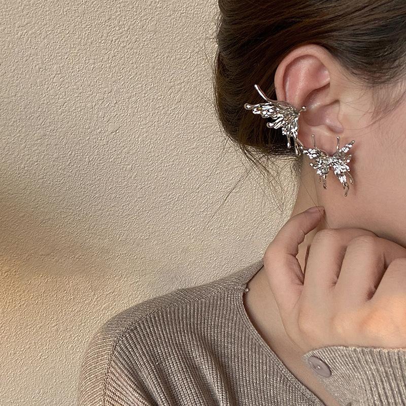 Pleated Butterfly Earrings, European and American Stud Earrings, Earbone Clips, Integrated Spring and Summer New Personalized Metal Earrings