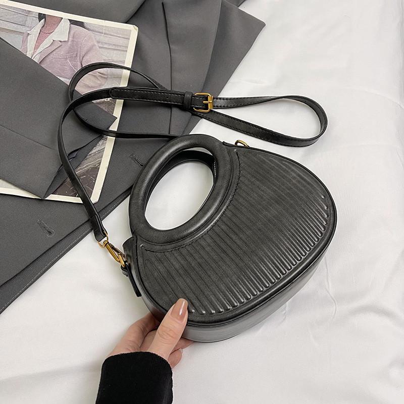 Stylish Women's Handbag 2023 New Vintage Fall Winter Dumpling Bag High-end Feel Cross-border Trend