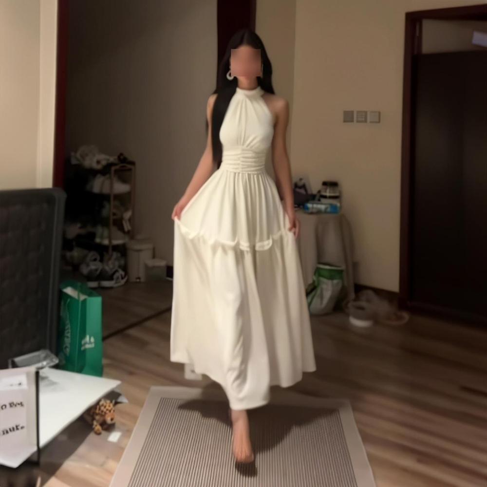 Summer new French retro white moonlight neck sleeveless dress women's waist and thin seaside vacation long skirt