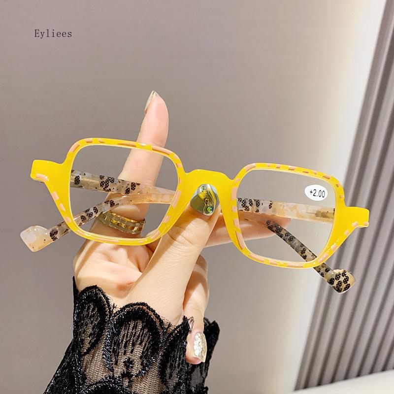 Men Women Portable Square Reading Glasses Large Frame Presbyopia Eyeglasses Oversized Clear Glasses