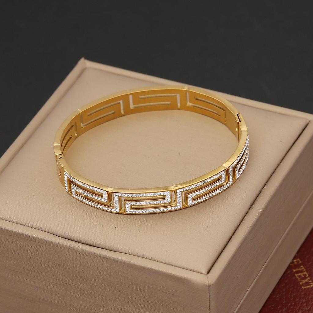 Eis Süßes Voll Diamant Schlangenarmband mit Zirkonia-Blumen – Edelstahl Europäischer & Amerikanischer Modeschmuck