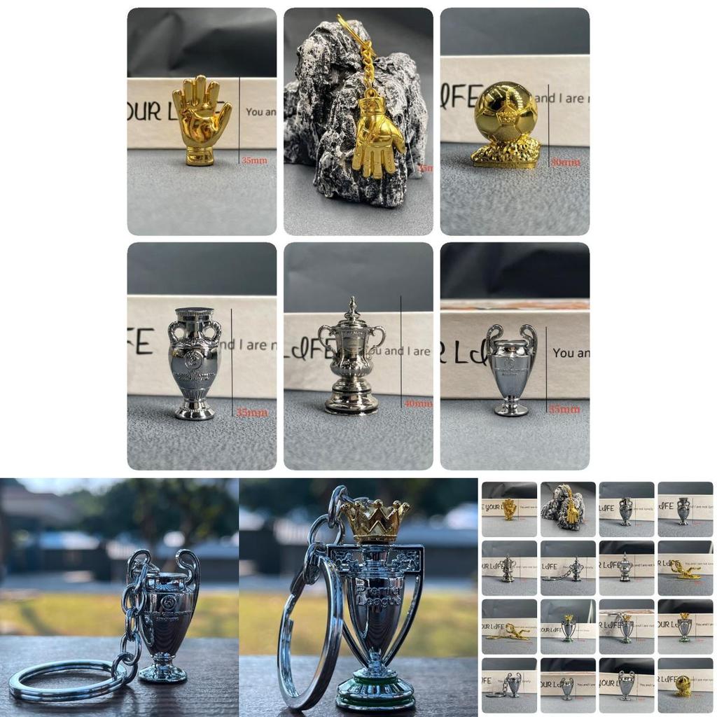 Exquisiter Schlüsselanhänger mit Weltmeisterschafts-Fußballtrophäe aus Zinklegierung, perfektes Erinnerungsgeschenk für Sportfans