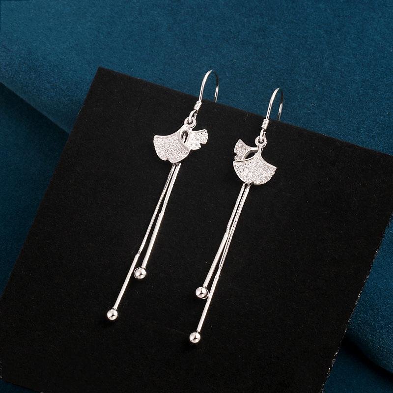 Ginkgo Leaf Rhinestone Tassel Earrings – 925 Sterling Silver, Ideal for Women with Round Faces, Trendy Niche Design. 925 Silver