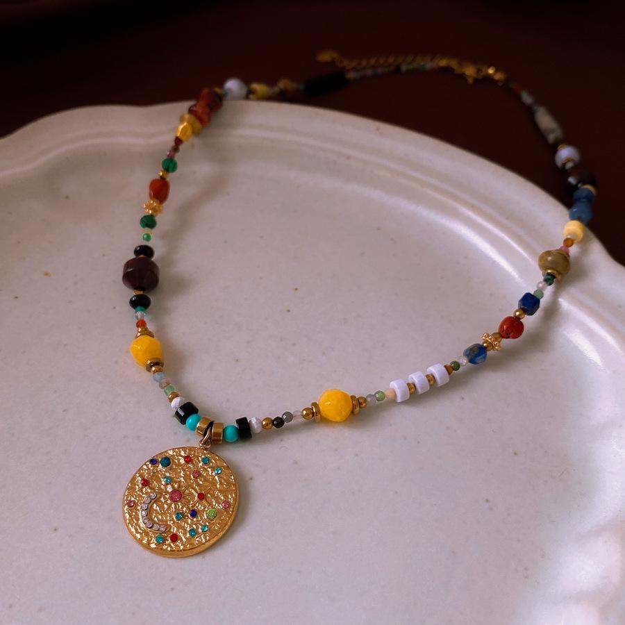 

Medieval Style Colored Stone Pearl Beaded Pendant Necklace Light Luxury High Sense Collarbone Chain Retro Versatile Necklace Women