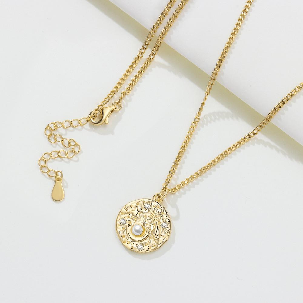 Relief Necklace Niche Design Temperament Light Luxury Collarbone Chain Versatile Pendant Female