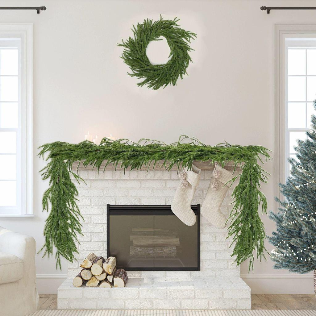 Nofox Rattan Pine Needle Christmas Wreath Decoration