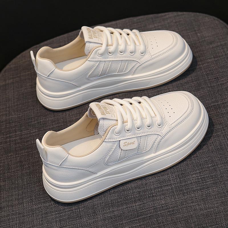 Damskie uniwersalne płaskie białe skórzane sneakersy na jesień 2025 - Casualowy styl sportowy