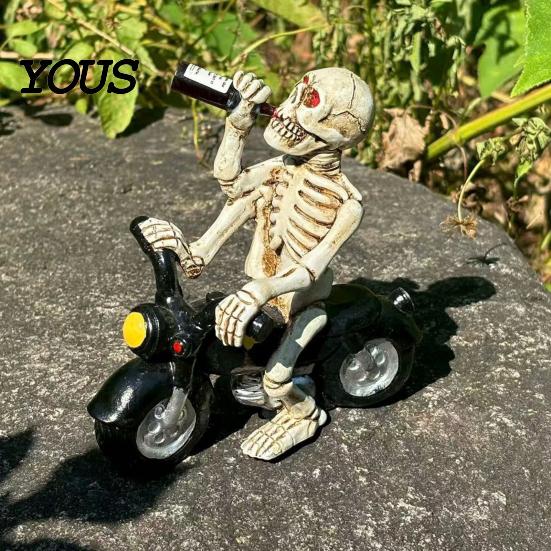 Motorcycle Enthusiast Presents Gothic Skeleton Rider Figurine, Vintage Biker Skull Statue, Figurines Halloween Tabletop Decor Ornament, Gift
