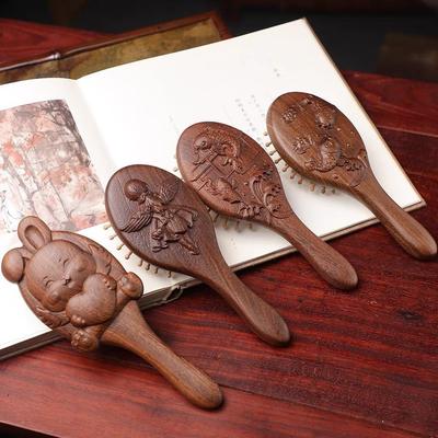 Peigne Animal de Dessin Animé Bois de Santal Doré Noir Lissage des Cheveux & Massage du Cuir Chevelu