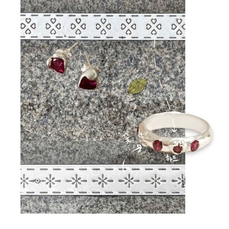 Joseeandelio Fable Birthstone Ring