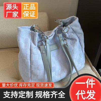 In Stock, 2025 Women's Bag, Fashionable Canvas Bag, One-shoulder Armpit Bag, Commuting To Class, Versatile Tote Bag