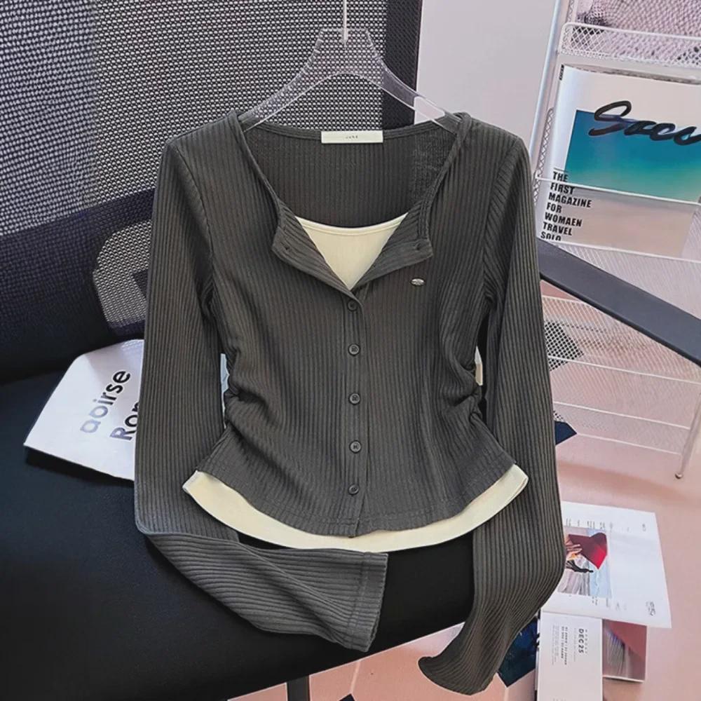 Women's Slim Fit Fake Two-Piece Long-Sleeve T-Shirt – Unique Early Autumn 2024 Design