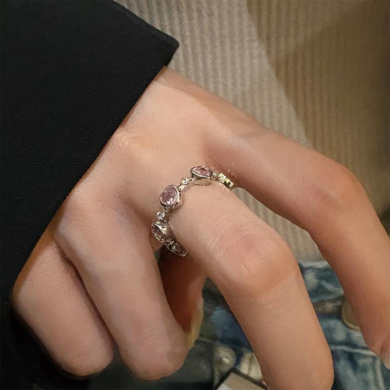 Womens Pink Fashionable Heart Shaped Zircon Ring With Geometric Style For Occasion Every