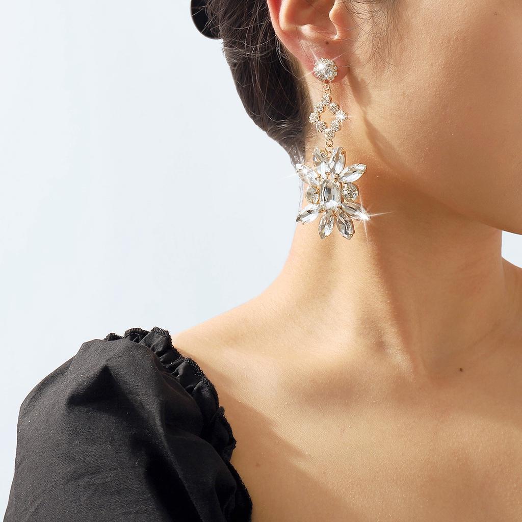E11683 Floral Vintage Earrings Exaggerated Geometric Design Alloy With Rhinestones For Women