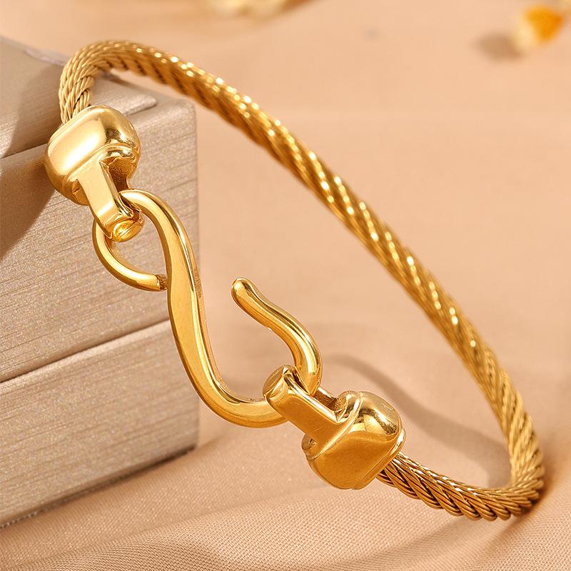 Stainless Steel  Women's Steel Wire Opening Pig Nose Non-fading Three-color Ing Wind Pig Nose Simple Design Fish Hook 