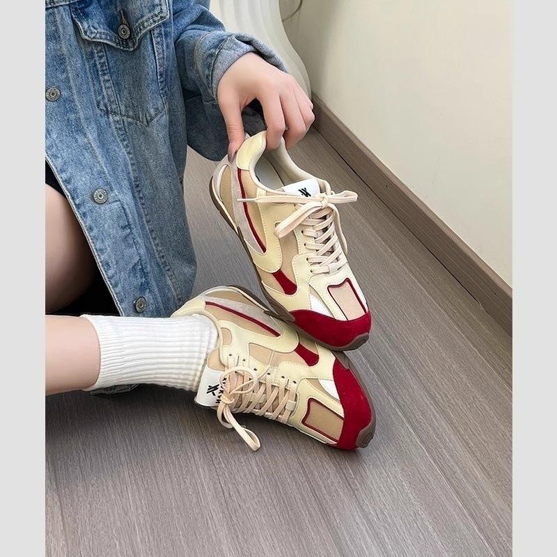 

Серебристые кроссовки для тренировок с внутренней платформой, женские, новые 2025, удобные и легкие, сетчатые, дышащие, на плоской подошве, спортивные 40 красный