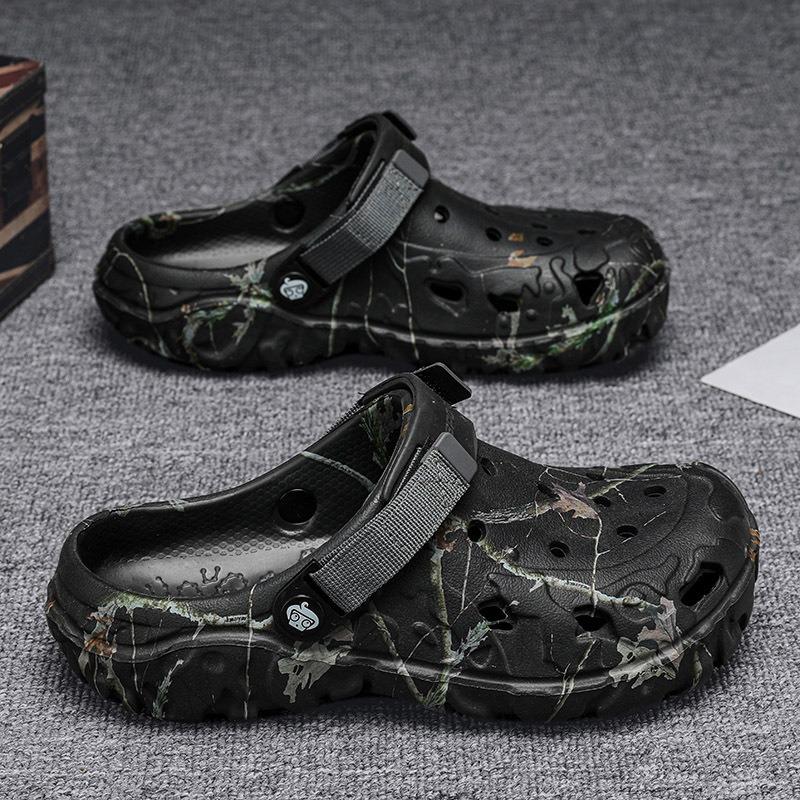 Men's Sandals Non-slip Textured Sole EVA Clogs with Adjustable Strap Durable Outdoor Daily Wear Slippers