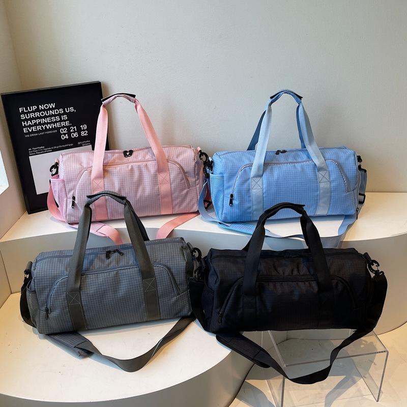 Versatile Wet & Dry Separation Bag - Ideal for Swim, Fitness, Travel, or Yoga. Large Capacity, Suitable for Short Trips and Outings.