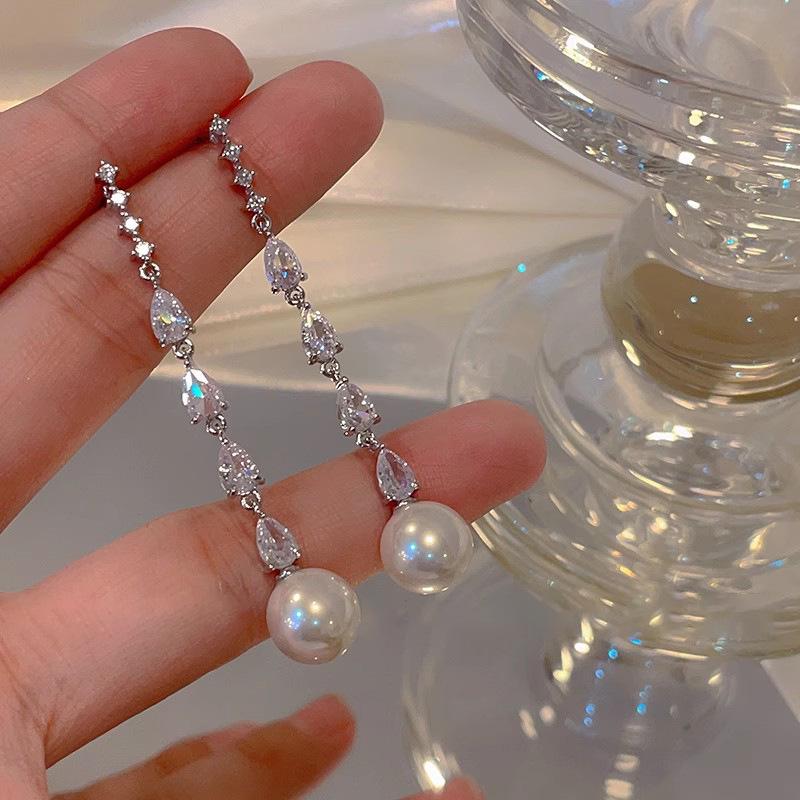 

Серьги-цирконы: Роскошный ретро-дизайн, уникальные и универсальные женские украшения для ушей