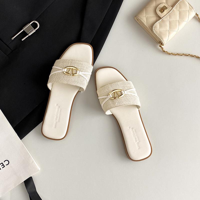 French square head casual versatile word with slippers women's summer wear fashion vacation beach travel flat bottom slippers women