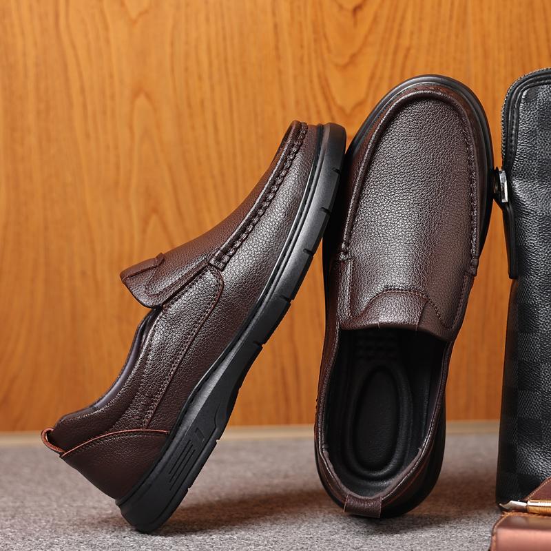 Fashion Lightweight Business Male Dress Shoes Men's Leather Loafers Comfortable Slip-On Men's Driving Shoes Men Casual Penny Moccasins