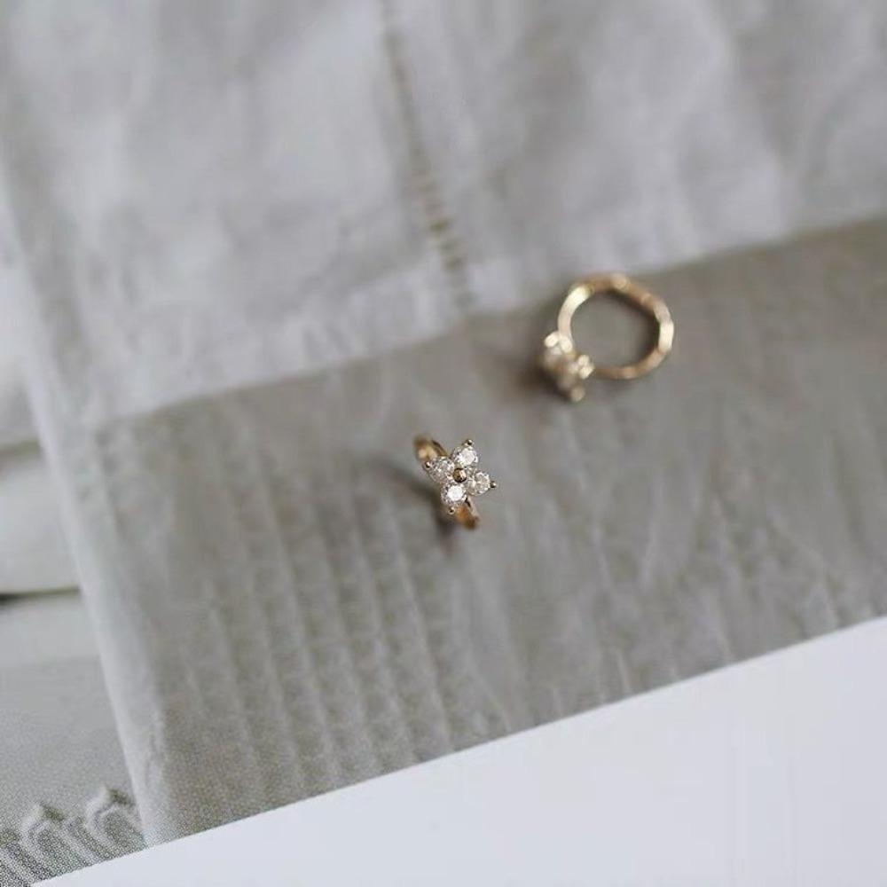 New Temperament Exquisite Inlay Zircons Mini Four-leaf Flower Stainless Steel Hoop Earrings for Women Korean Sweet Jewelry Gifts
