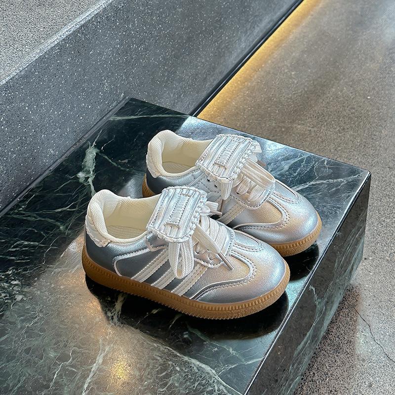 Children's Sports Shoes Spring 2025 New Leather Casual Forrest Gump Shoes Versatile Running Shoes Male and Female Students
