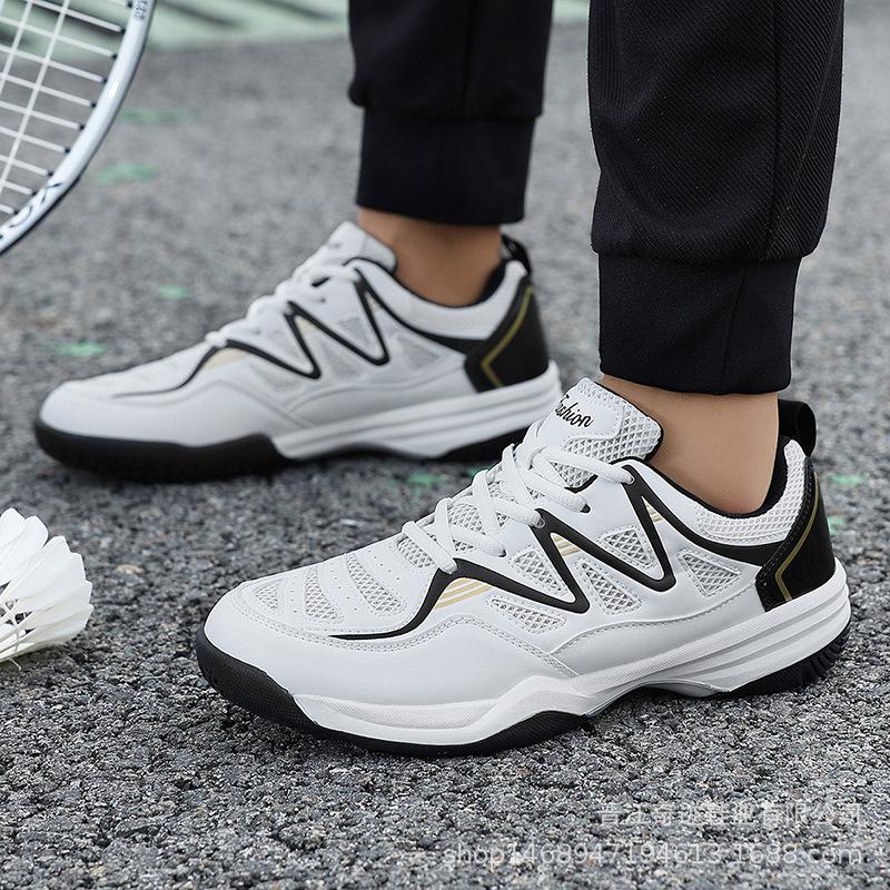 New Badminton Shoes Spring and Summer Breathable Sports Shoes Competition Training Shoes Student Tennis Shoes