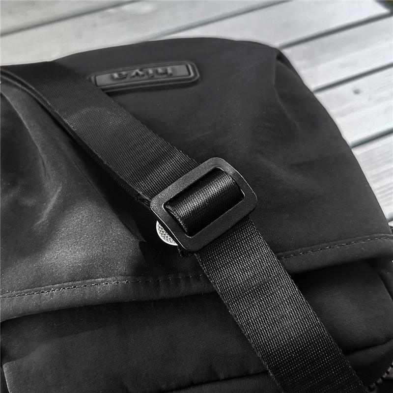 Tooling Style Small Square Bag Unisex Outdoor Crossbody Bag Waterproof Mobile Phone Shoulder Bag