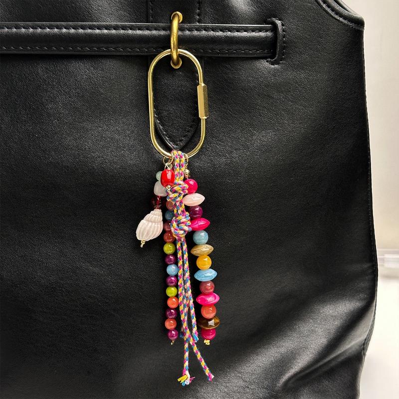 1Pcs Fashion Conch Beads Keychain Handmade Delicate Bag Pendant Portable Ornament for Daily Use Gift for Friends