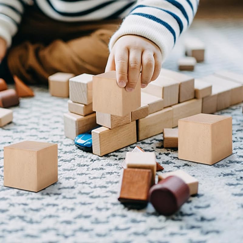 Operitacx Wooden Cubes, Set of 30, 1.2-inch (3cm) Square, Building Blocks, Educational, Natural Wood, Unpainted, Smooth Touch, for Crafting and