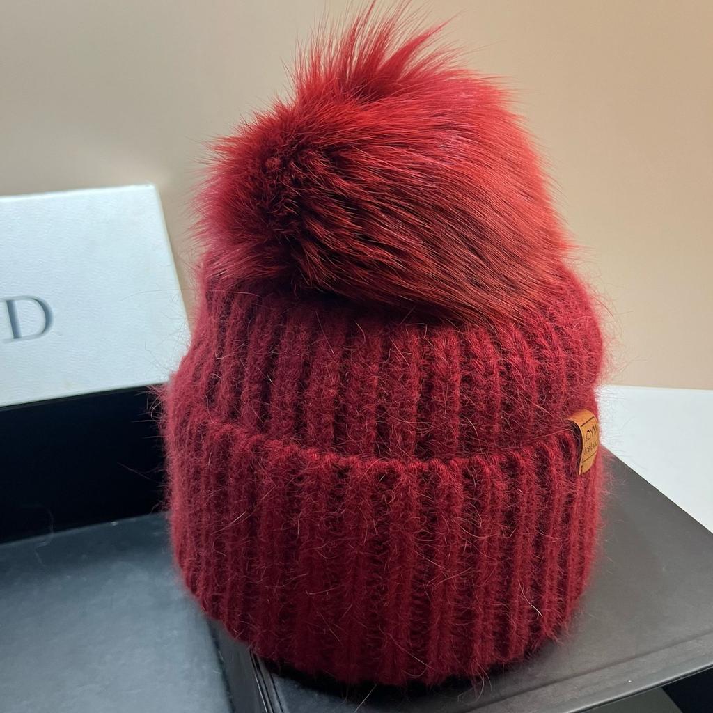 Flowers and Junior Star Rabbit Hair Knitted Hat Icelandic Fox Hairball Ear Protector Winter Thickened Warm Wool Hat