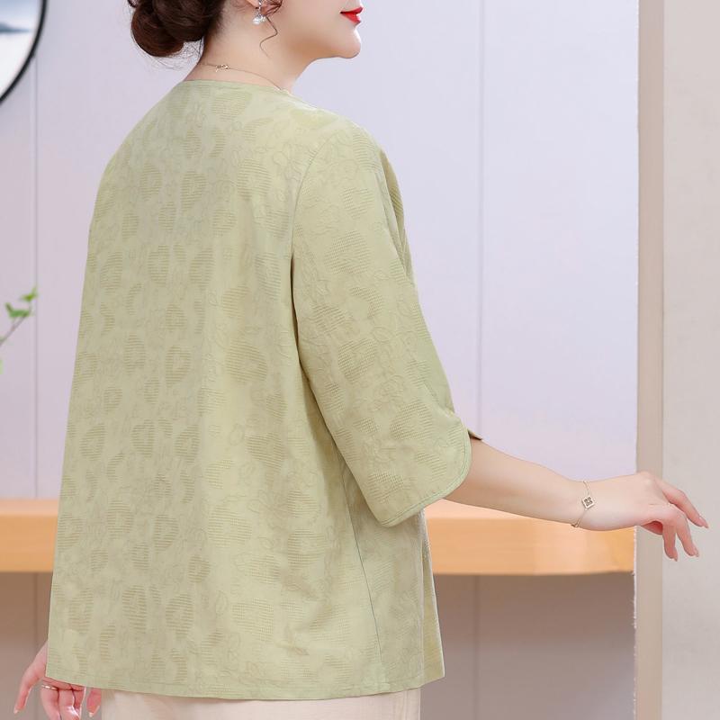 Women's Plus Size Chinese Embroidery Top – 3/4 Sleeve Round Neck Textured Blouse (Sizes 3XL-8XL) for Middle-Aged Ladies