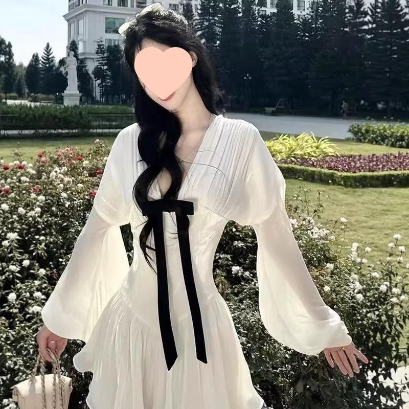 French Elegant High-end Bow V-neck Pleated Slim-fit White Dress for Women - Autumn Style
