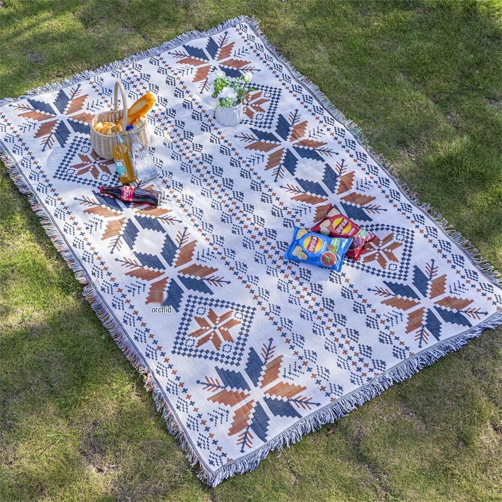 Bohemian Style Waterproof Picnic Blanket - Thickened Outdoor Rug for Camping